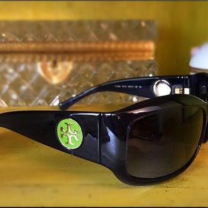 NOT FOR SALE!! TORY BURCH NEWFLAWLESS SUNGLASSES